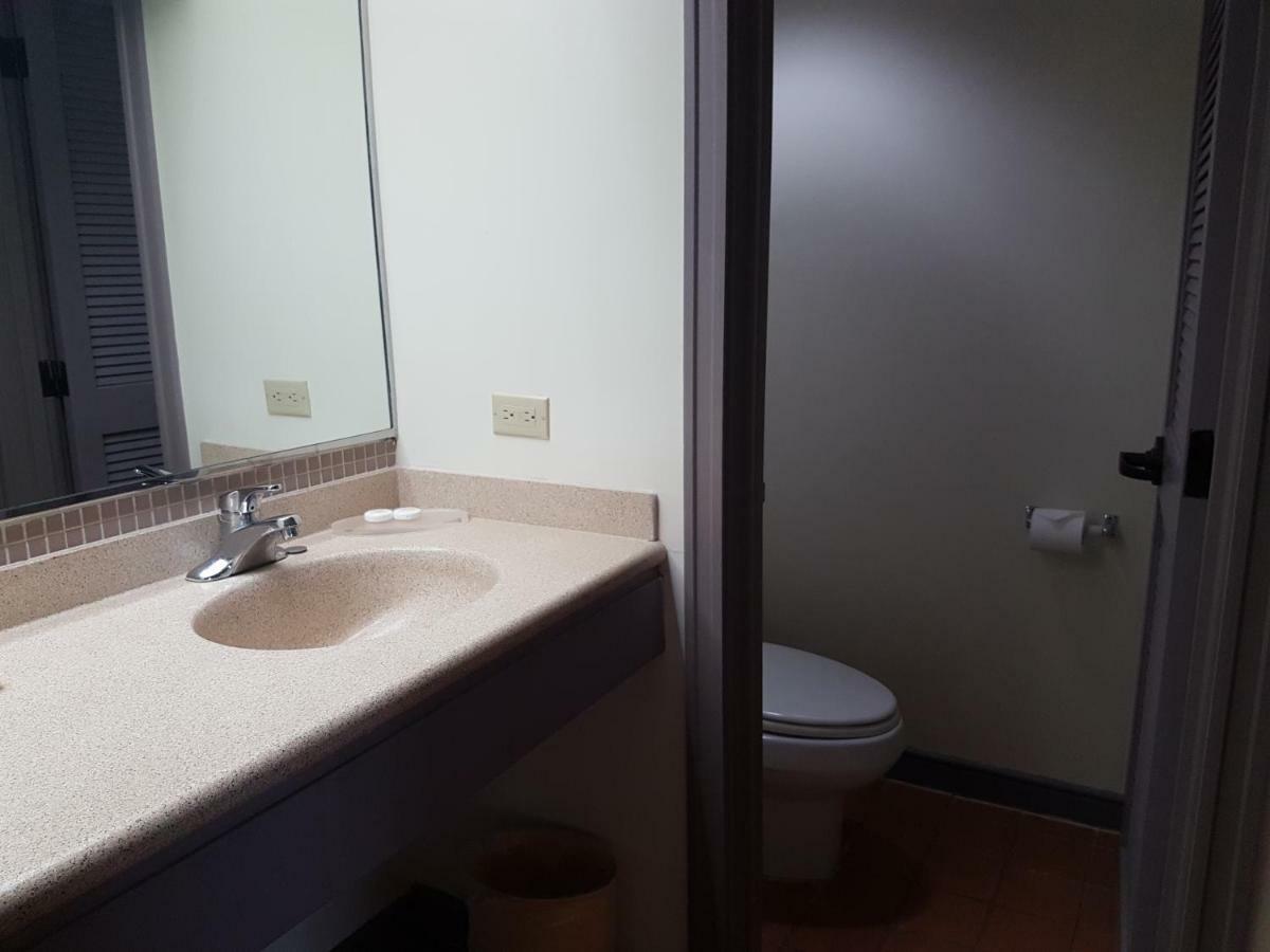 Hotel Santa Fe Tamuning Extérieur photo